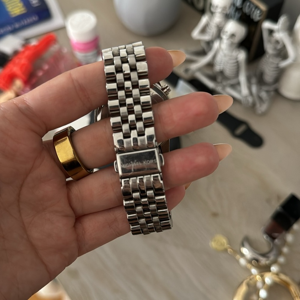 Michael Kors watch - Picture 2 of 3
